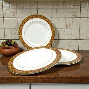 Persia by Wedgwood (1997) Dinner Plates Set of 4 Bone China England - Rare Coll